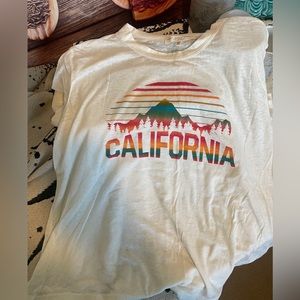 California T-shirt Size L White Sheet Tee Layering Festival West Coast So Cal